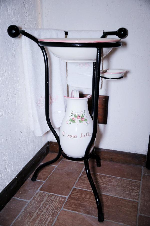 O Rosa Bella Appartamento Via Savelli Della Porta 24 Gubbio Eksteriør billede