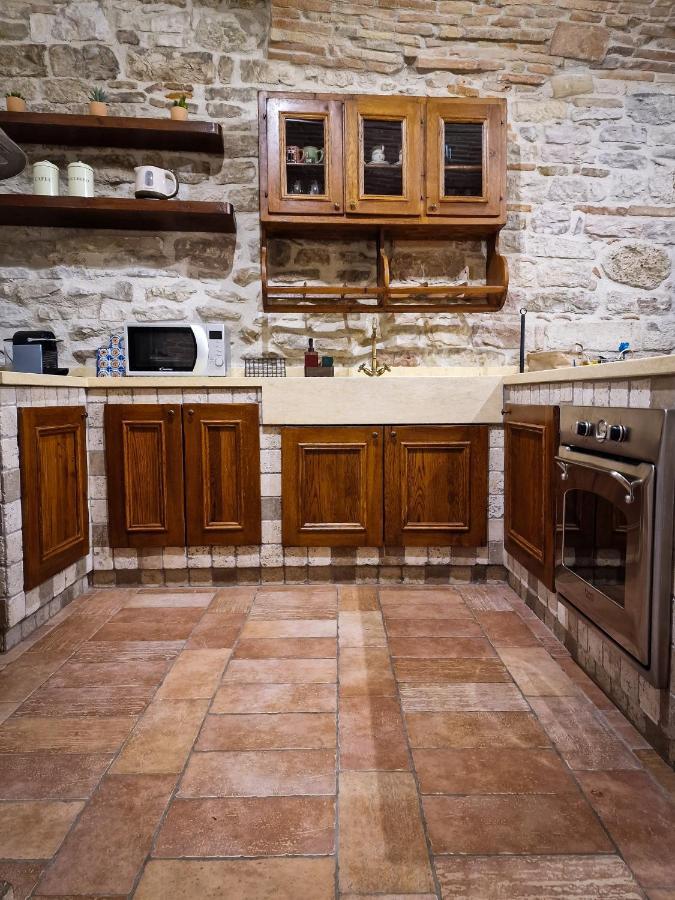 O Rosa Bella Appartamento Via Savelli Della Porta 24 Gubbio Eksteriør billede